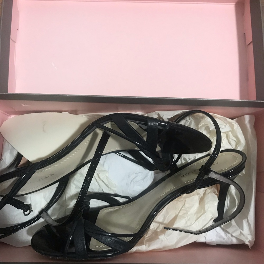 ANN TAYLOR • Leather Upper Leather Sole Heel